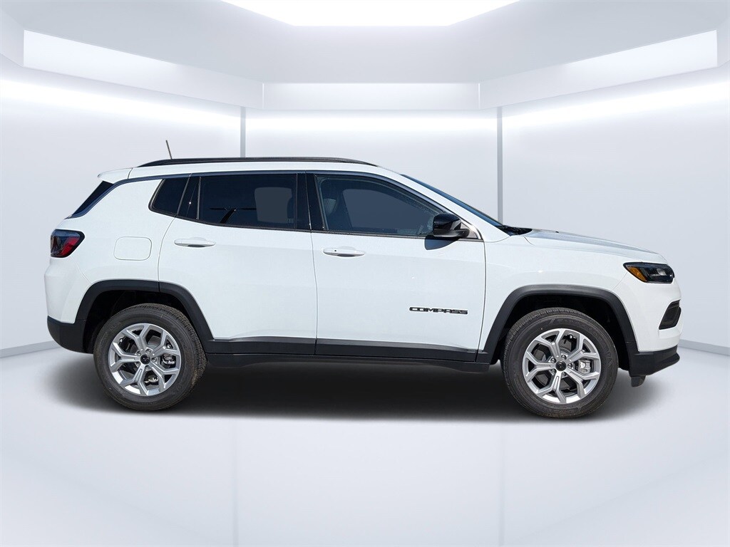 New 2026 Jeep Compass Latitude Sport Utility