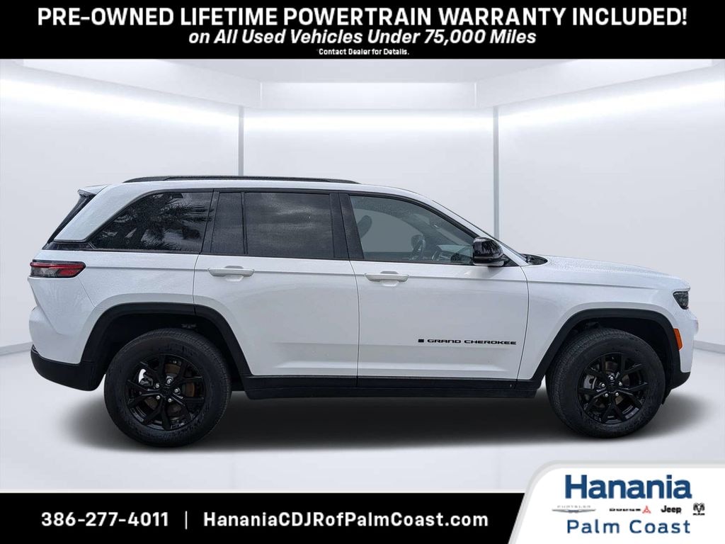 Used 2025 Jeep Grand Cherokee Laredo SUV