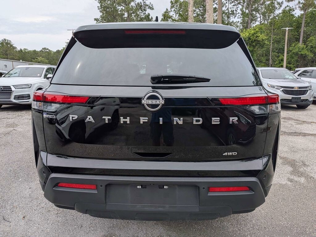 Used 2025 Nissan Pathfinder SV SUV