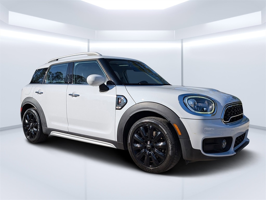 2020 MINI Countryman S's photo