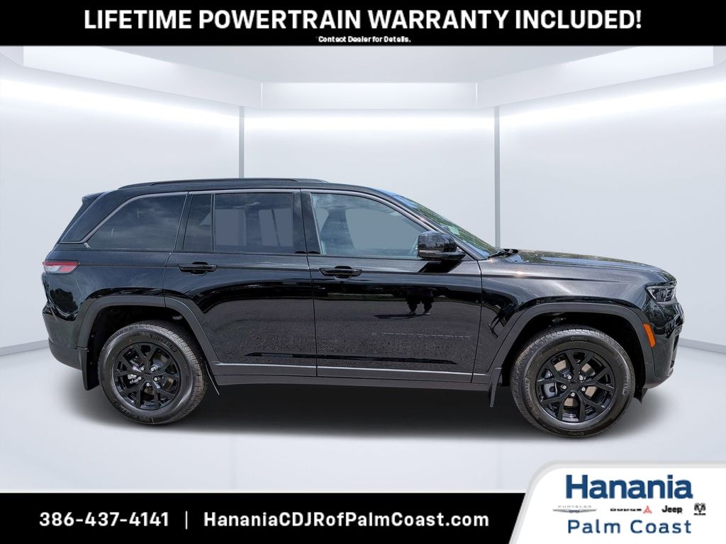 New 2026 Jeep Grand Cherokee Laredo Sport Utility
