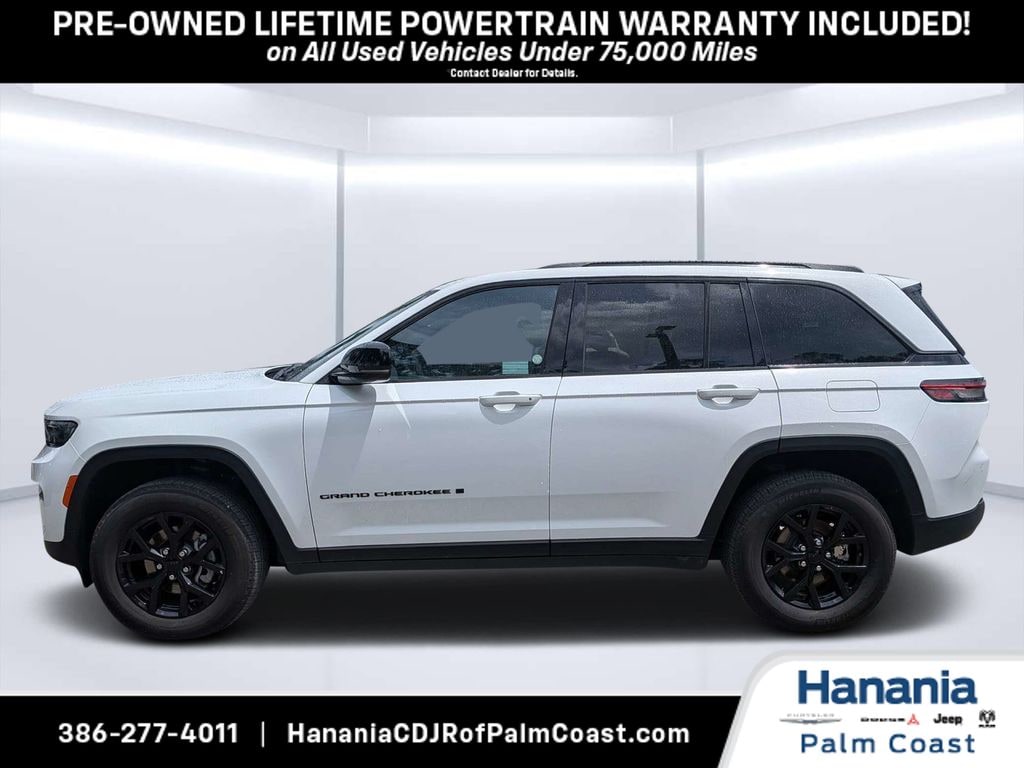 Used 2025 Jeep Grand Cherokee Laredo SUV
