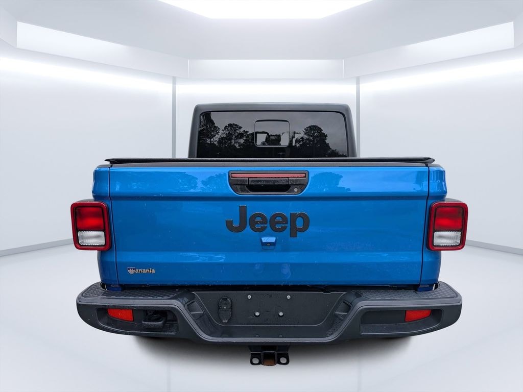 Used 2025 Jeep Gladiator Sport Truck Crew Cab