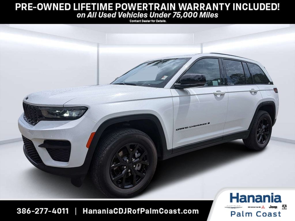Used 2025 Jeep Grand Cherokee Laredo SUV