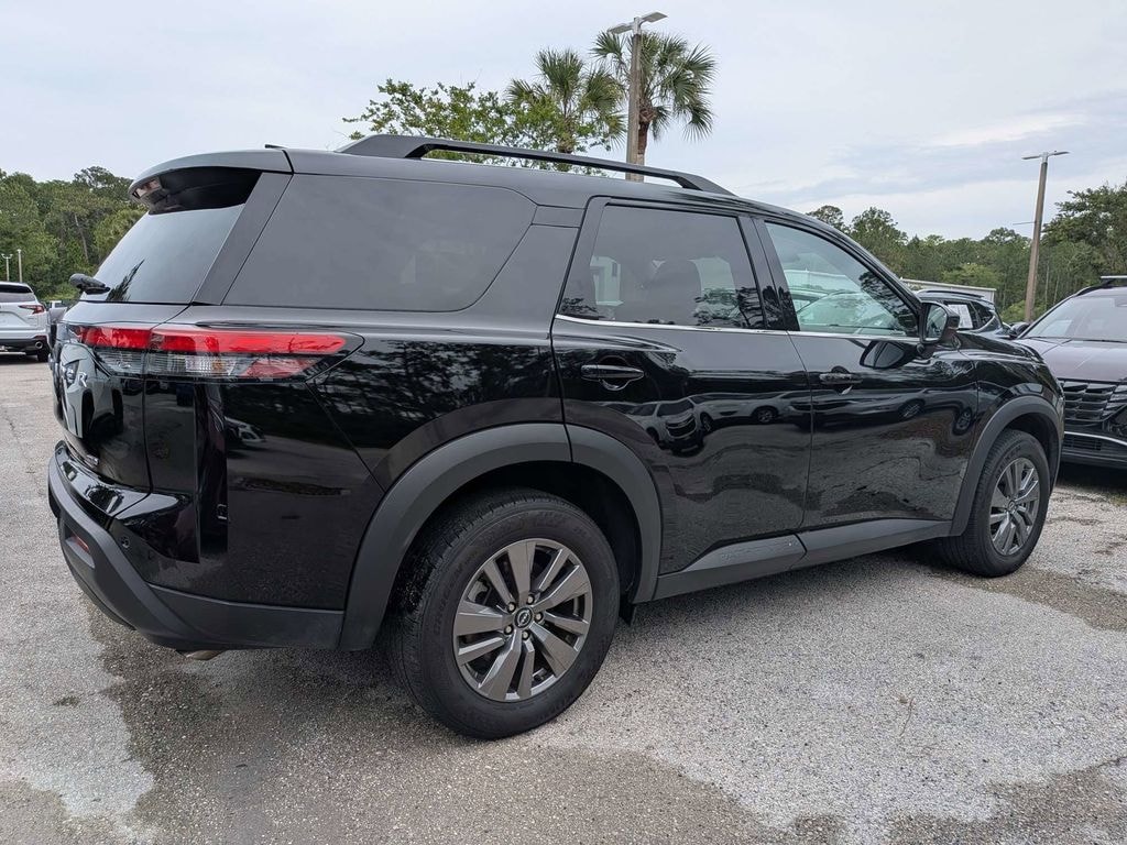 Used 2025 Nissan Pathfinder SV SUV