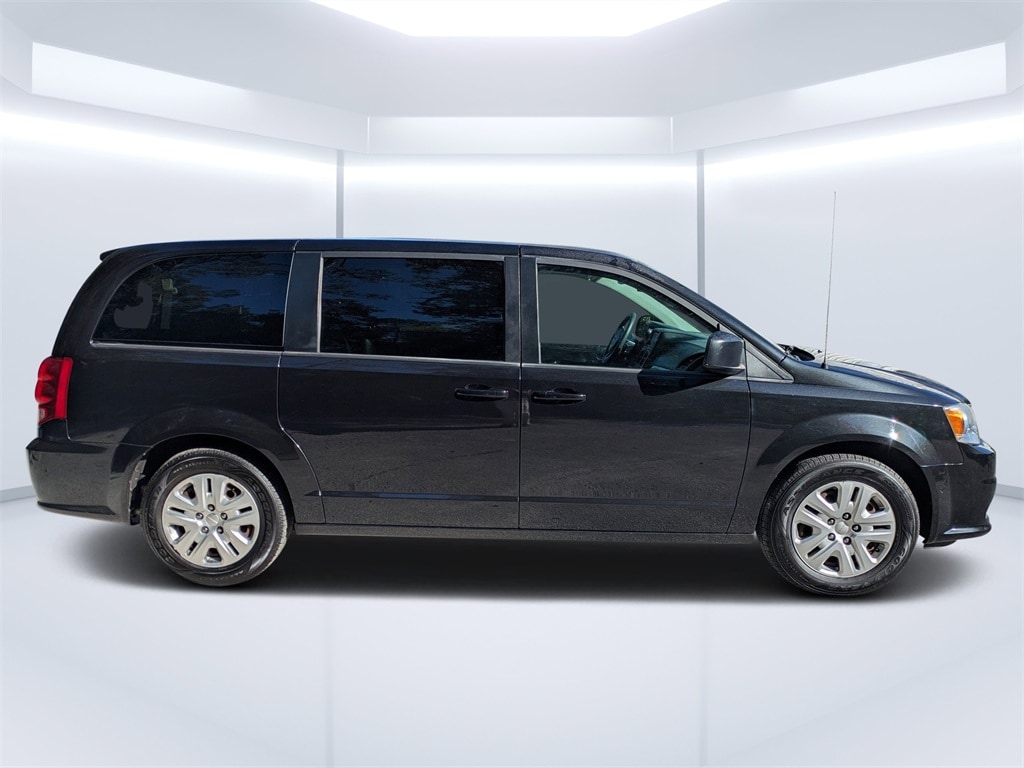 Used 2018 Dodge Grand Caravan SE with VIN 2C4RDGBG4JR296890 for sale in Palm Coast, FL