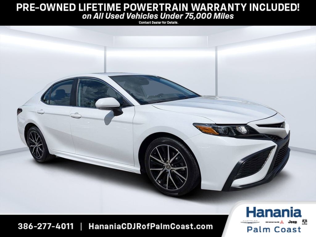 Used 2023 Toyota Camry SE Sedan