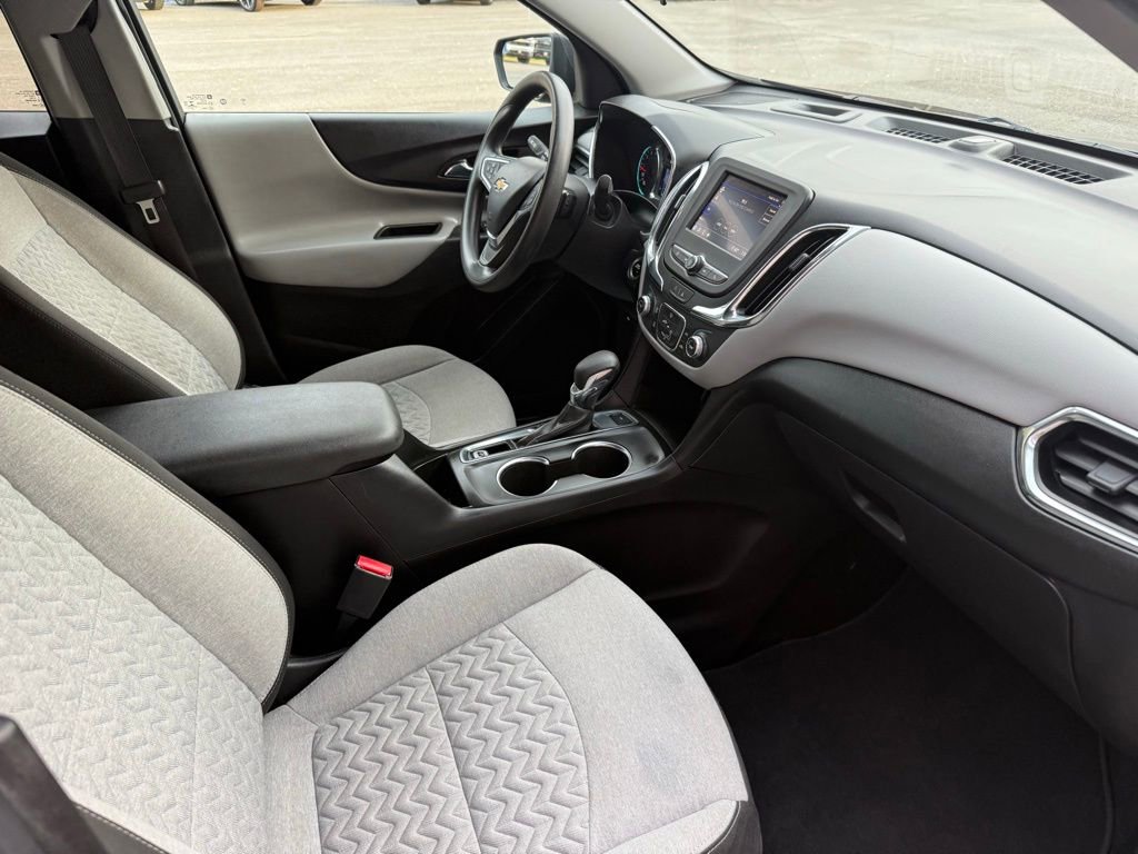 2022 Chevrolet Equinox LS - Photo 14