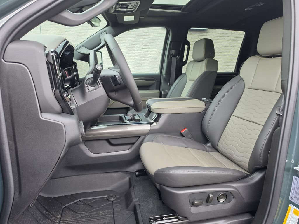 2026 Chevrolet Silverado 2500 HD ZR2 - Photo 14