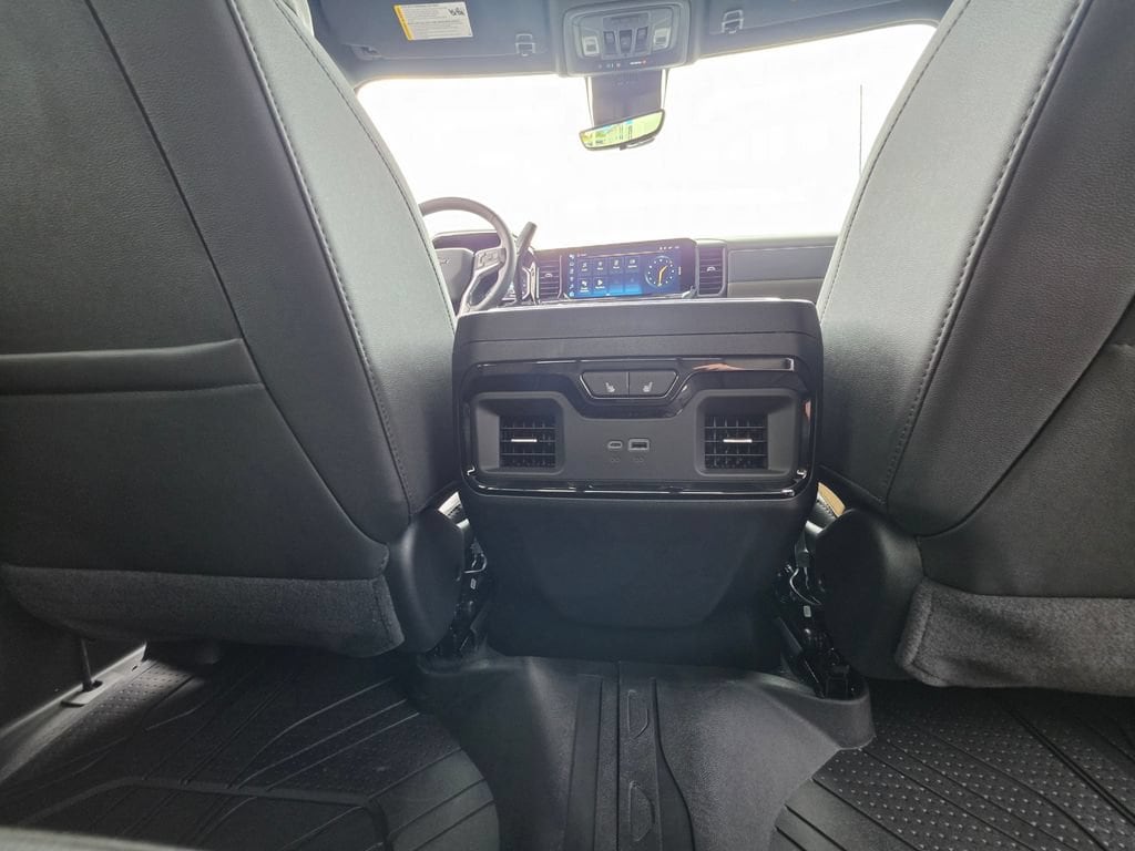 2026 Chevrolet Silverado 2500 HD ZR2 - Photo 26