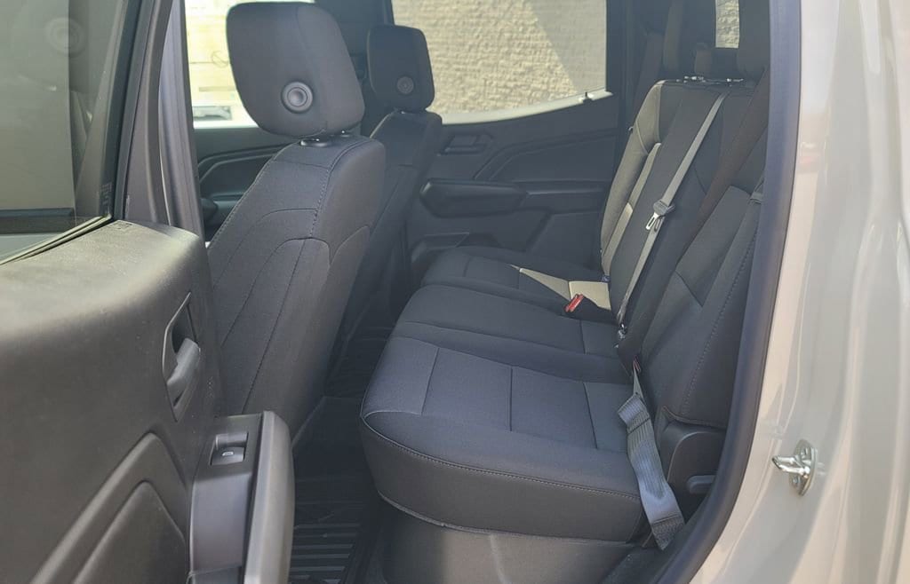 2026 Chevrolet Colorado Trail Boss - Photo 14