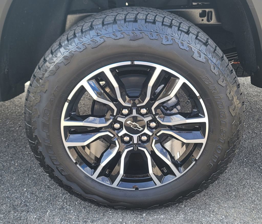 2026 Chevrolet Colorado Trail Boss - Photo 23