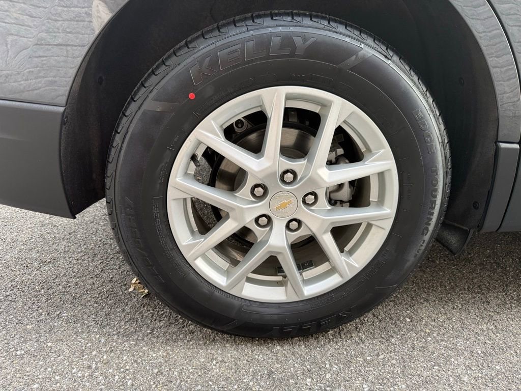 2022 Chevrolet Equinox LS - Photo 10