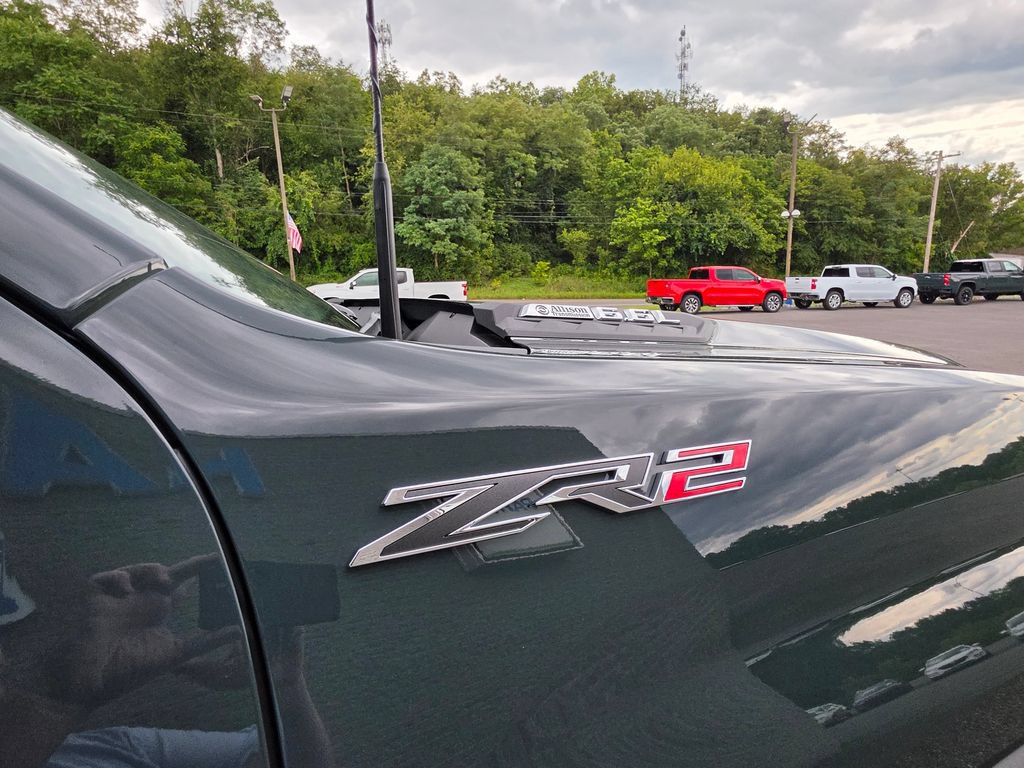 2026 Chevrolet Silverado 2500 HD ZR2 - Photo 9