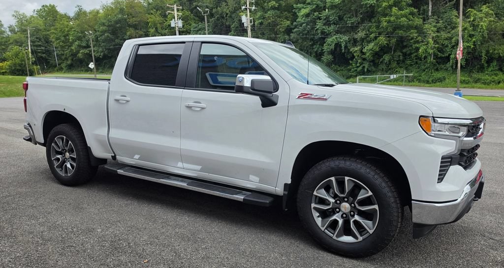 2026 Chevrolet Silverado 1500 LT - Photo 9