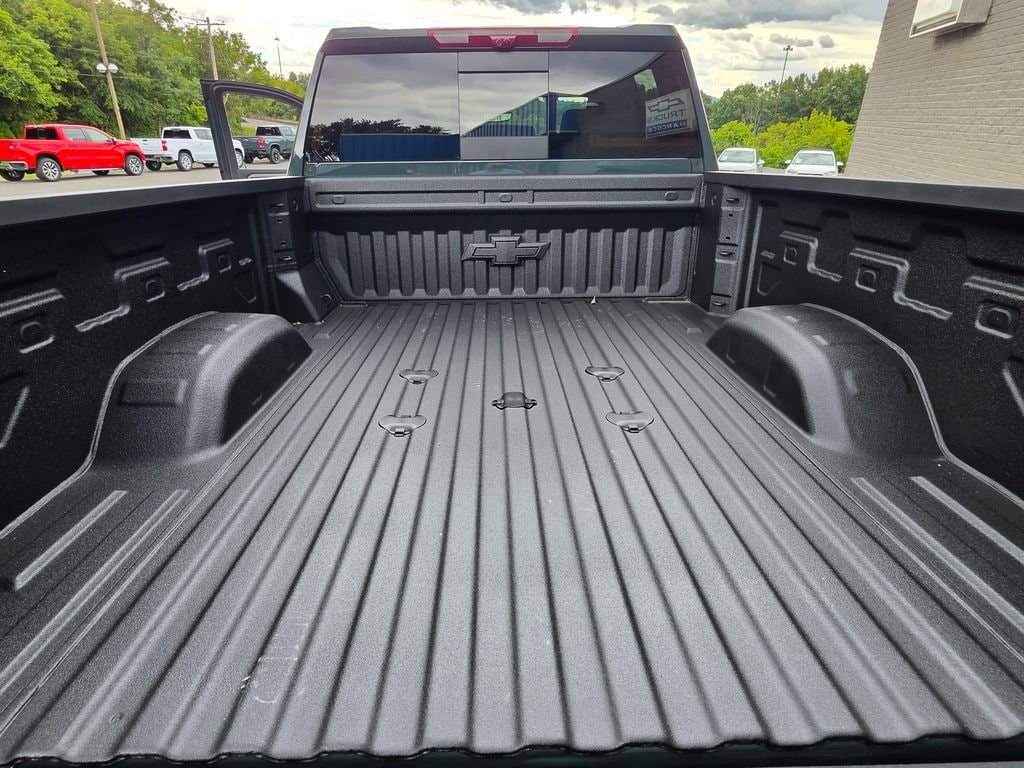 2026 Chevrolet Silverado 2500 HD ZR2 - Photo 13
