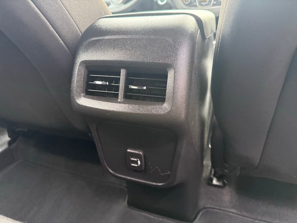 2022 Chevrolet Equinox LS - Photo 18