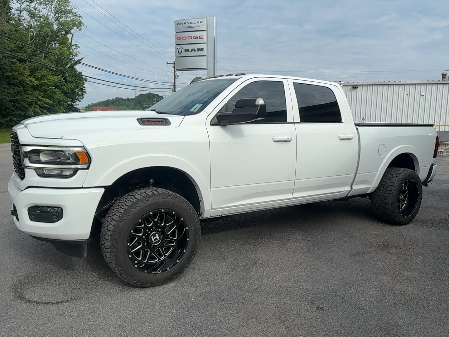 2019 RAM 2500 Laramie 4X4 Crew Cab SWB's photo