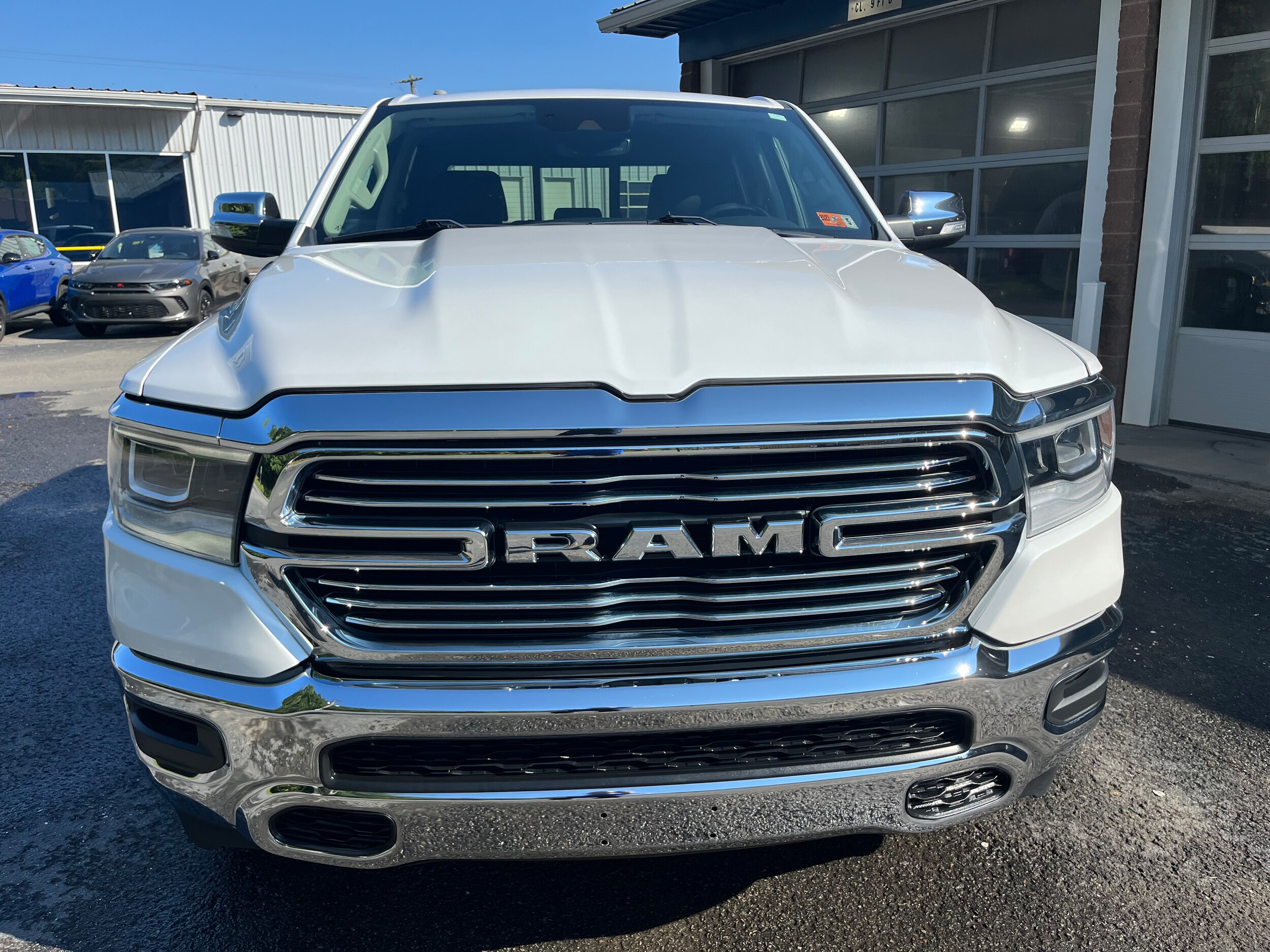 2022 Ram 1500 Laramie photo 2
