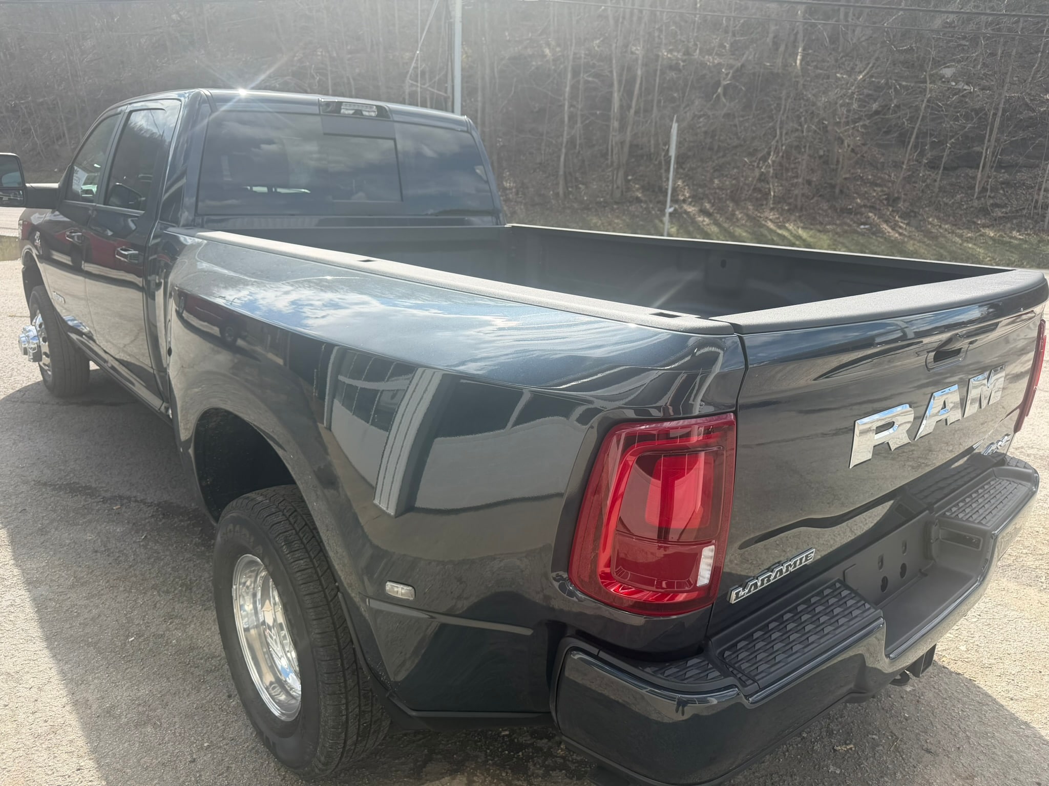 2026 RAM 3500 Laramie - Photo 8