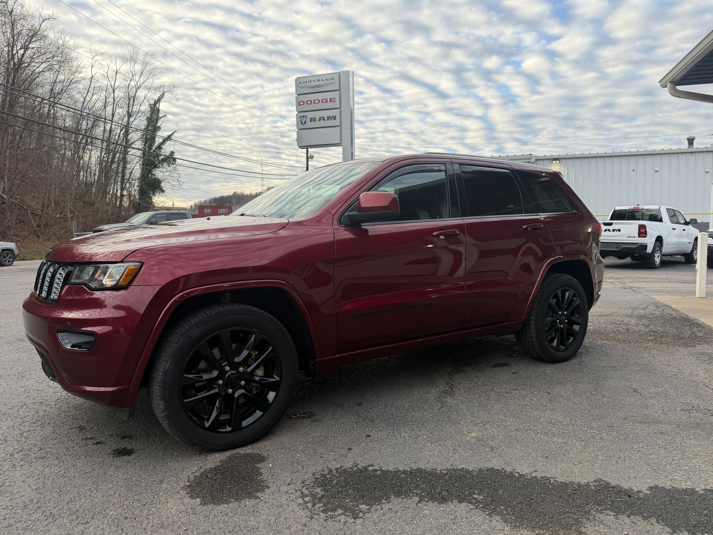 2022 Jeep Grand Cherokee WK Laredo X's photo