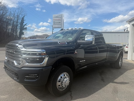 2026 Ram 3500 LARAMIE CREW CAB 4X4 8' BOX Pickup