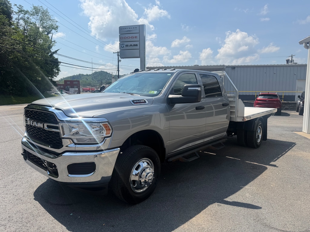 Used 2024 Ram 3500 Chassis Cab Tradesman/SLT/Laramie/Limited Truck Crew Cab