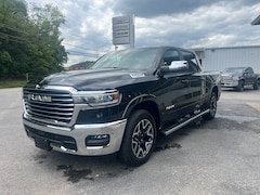 2025 Ram 1500 LARAMIE CREW CAB 4X4 5'7 BOX Pickup