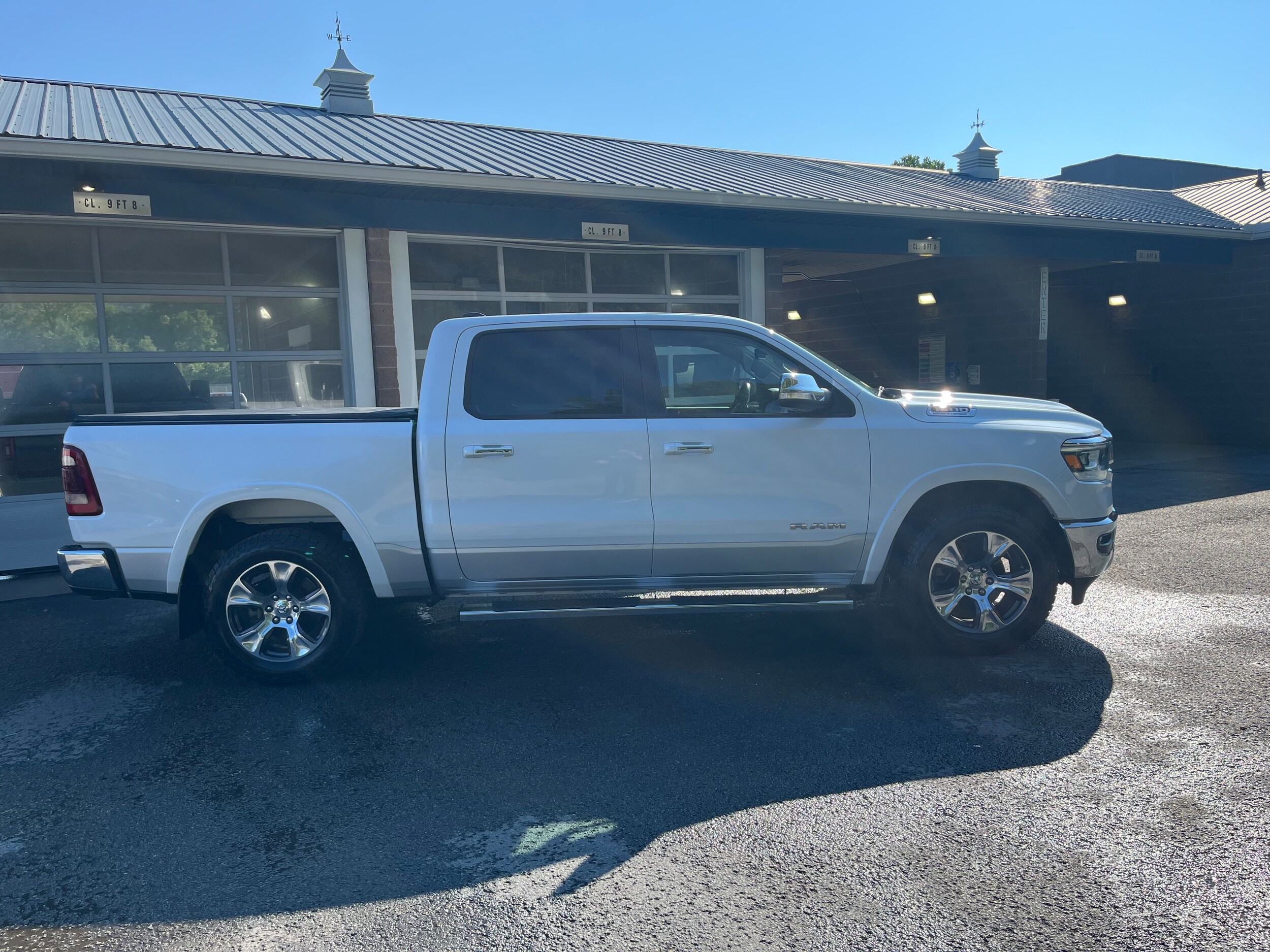 2022 Ram 1500 Laramie photo 4