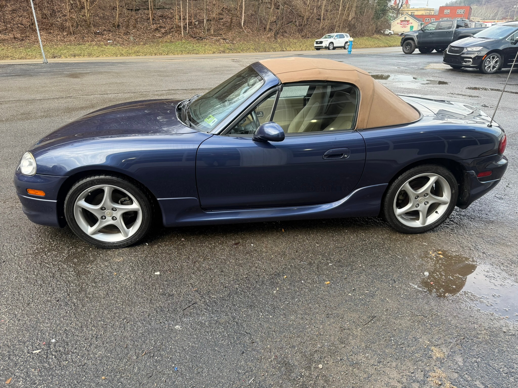 Used 2003 Mazda Miata  with VIN JM1NB353X30303599 for sale in Weston, WV