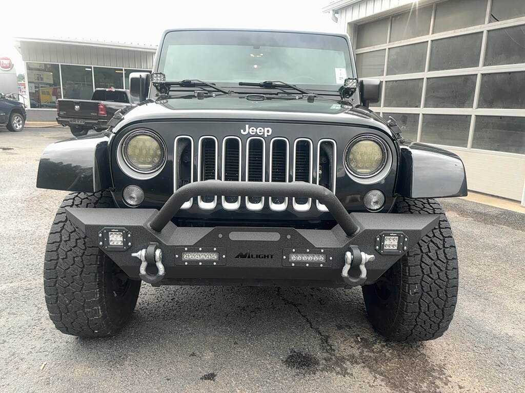 Used 2016 Jeep Wrangler JK Unlimited Sahara 4x4 SUV