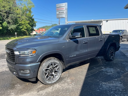 2026 Ram 1500 LARAMIE CREW CAB 4X4 5'7 BOX Pickup