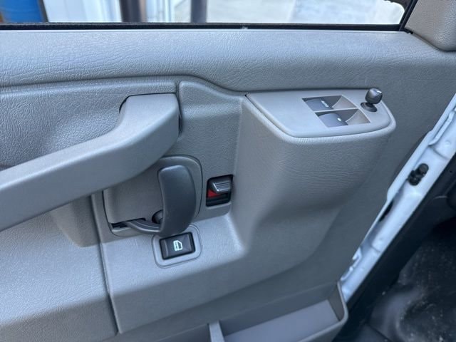 2026 GMC Savana Cargo Work Van - Photo 15