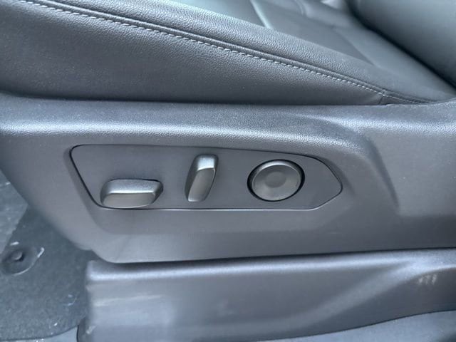 2026 GMC Sierra 1500 SLT - Photo 18