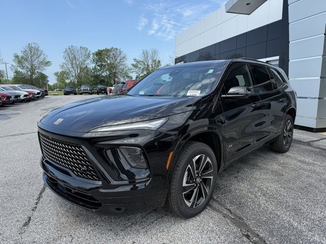 2025 Buick Enclave Sport Touring photo 3