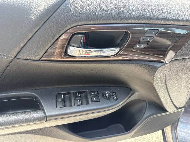 2017 Honda Accord EX-L V-6 - Photo 17
