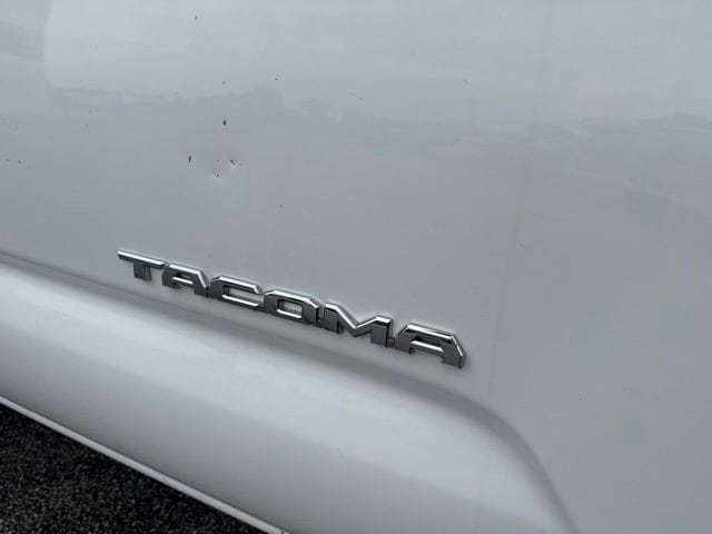 2017 Toyota Tacoma SR5 - Photo 10