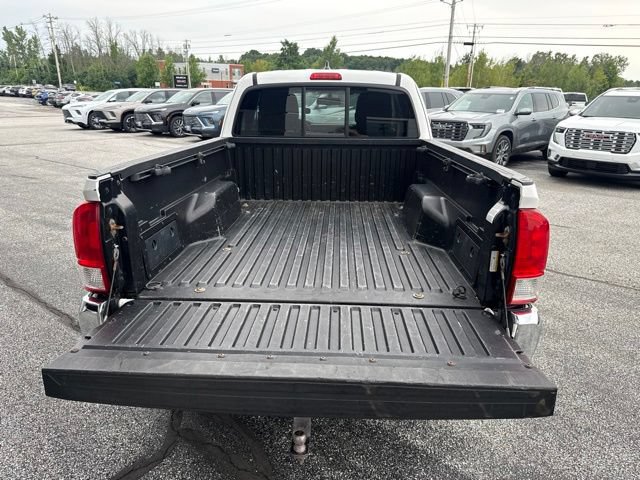 2017 Toyota Tacoma SR5 - Photo 12