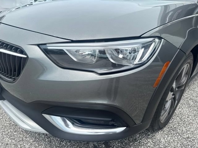 2018 Buick Regal TourX Essence - Photo 11