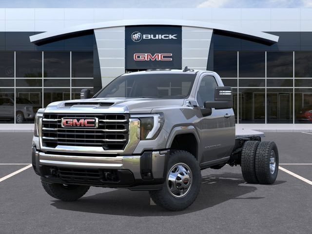 2026 GMC Sierra 3500 Chassis Cab SLE - Photo 6