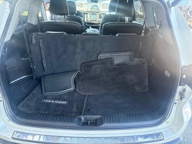 2018 Toyota Highlander Limited Platinum - Photo 32