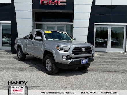 2017 Toyota Tacoma SR5 V6 Truck Access Cab