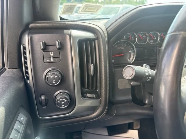 2017 Chevrolet Silverado 3500HD LTZ - Photo 25