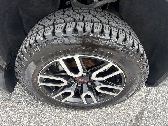 2024 GMC Sierra 1500 AT4 - Photo 9