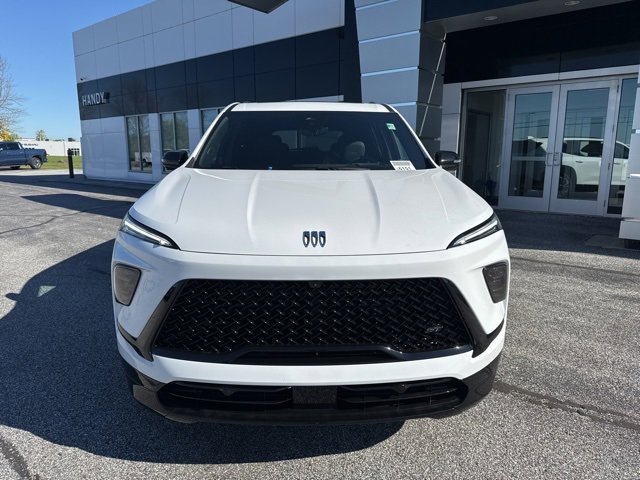 2026 Buick Enclave Sport Touring photo 2