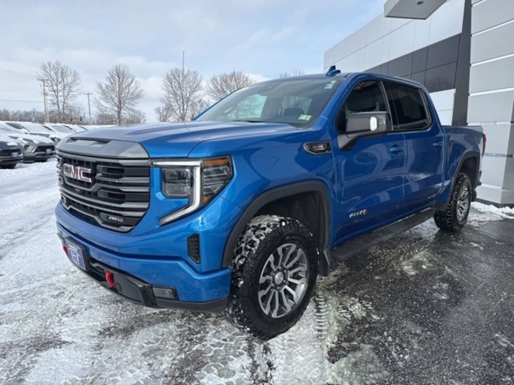 Used 2023 GMC Sierra 1500 AT4 Truck Crew Cab