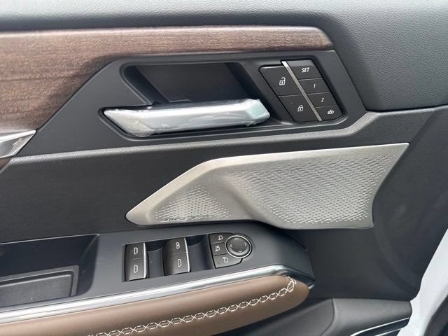 2027 GMC Acadia Denali Ultimate - Photo 17