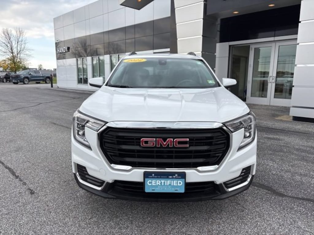 Used 2022 GMC Terrain SLE SUV