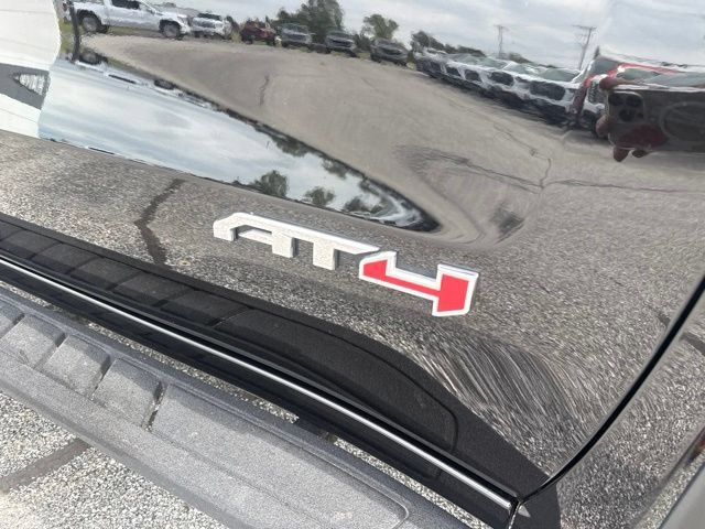 2024 GMC Sierra 1500 AT4 - Photo 11