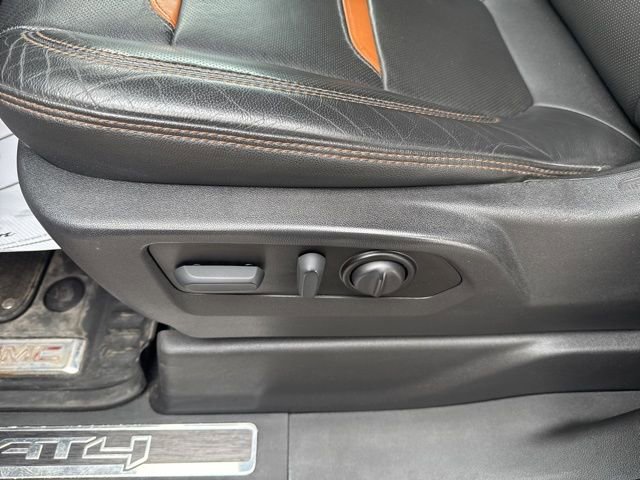 2021 GMC Sierra 1500 AT4 - Photo 18